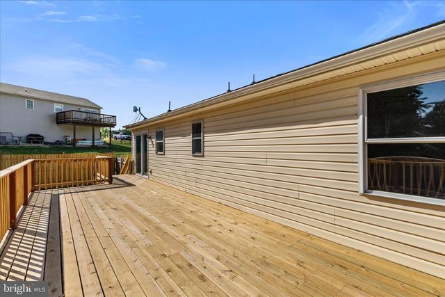 329 WISE AVE, Strasburg, VA 22657