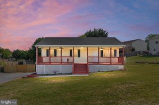 329 WISE AVE, Strasburg, VA 22657