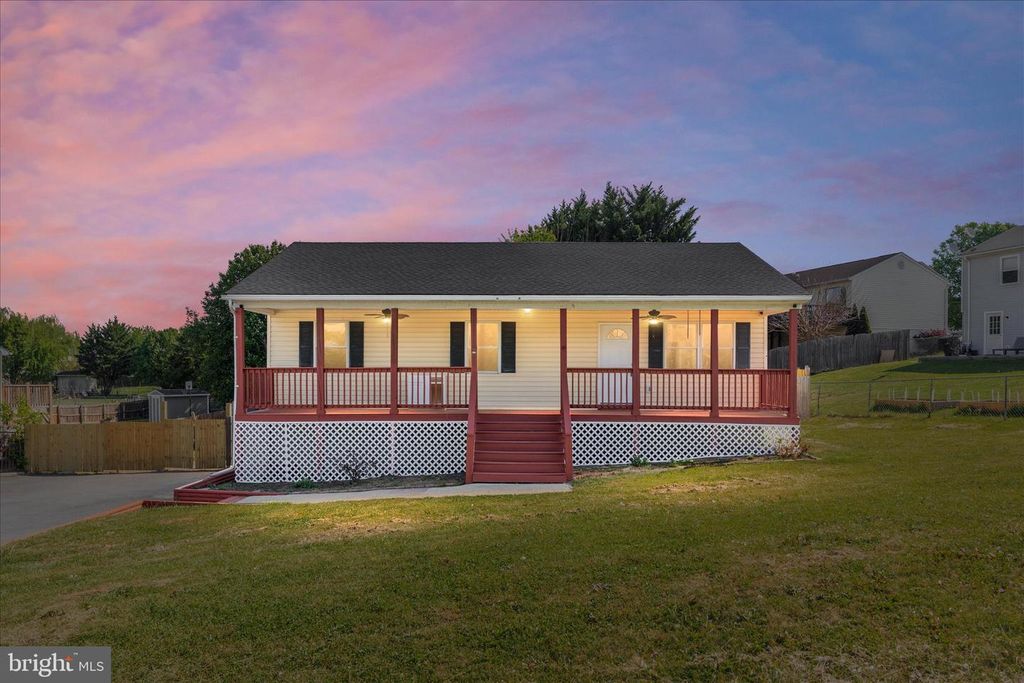 329 WISE AVE, Strasburg, VA 22657