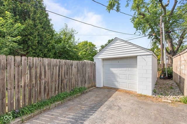 2626 Northview Avenue, Indianapolis, IN 46220