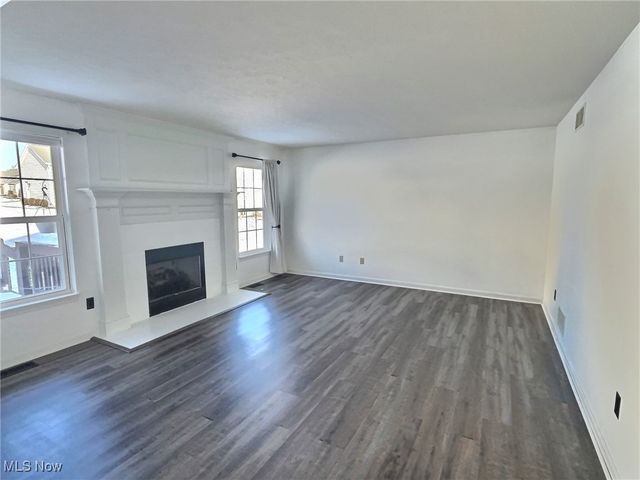 9691 Emerald Brook Circle NW, Canal Fulton, OH 44614