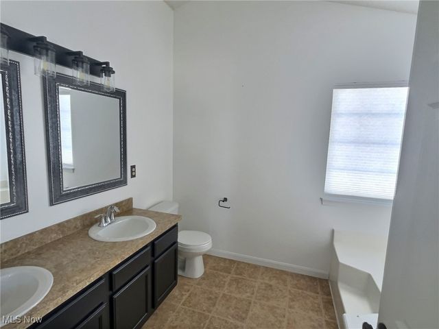 9691 Emerald Brook Circle NW, Canal Fulton, OH 44614