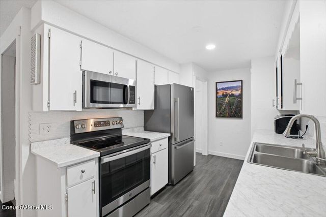 9705 N MEADOW WAY, Hayden, ID 83835