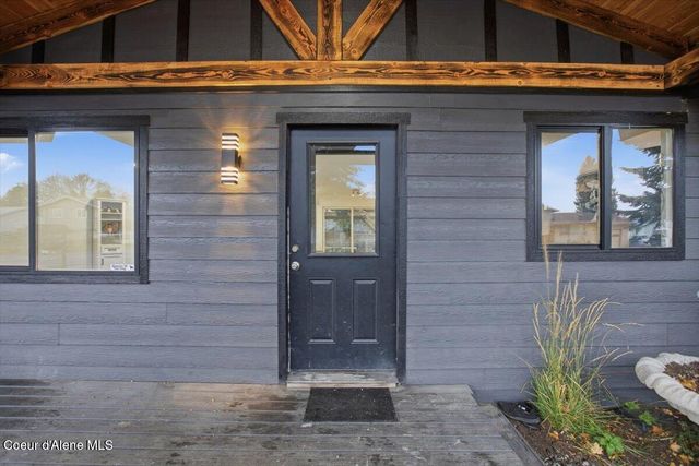 9705 N MEADOW WAY, Hayden, ID 83835