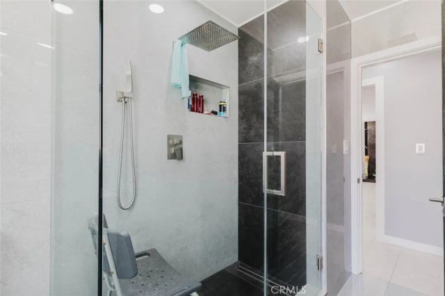 7725 Loma Verde Avenue, Canoga Park, CA 91304