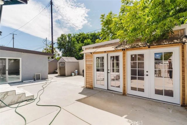 7725 Loma Verde Avenue, Canoga Park, CA 91304