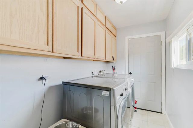 7725 Loma Verde Avenue, Canoga Park, CA 91304