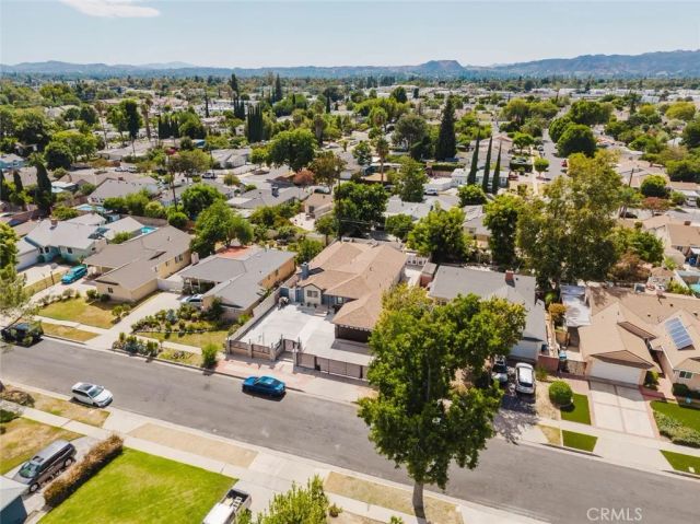 7725 Loma Verde Avenue, Canoga Park, CA 91304