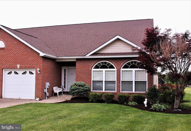 22 BROOKLINE CIR, Charles Town, WV 25414