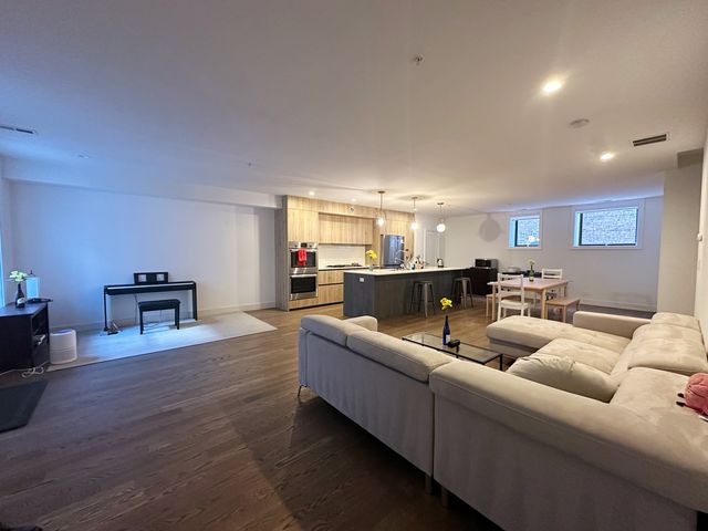 4840 S Dorchester Avenue 3, Chicago, IL 60615