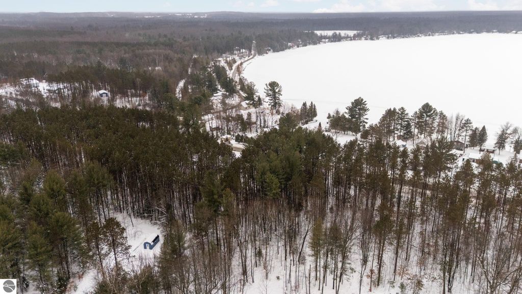 Image 15 of property listing at 10105 Coster Road, Fife Lake, MI 49633