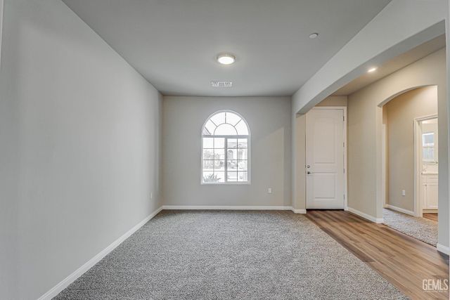 4620 Dry Port Way, Bakersfield, CA 93306