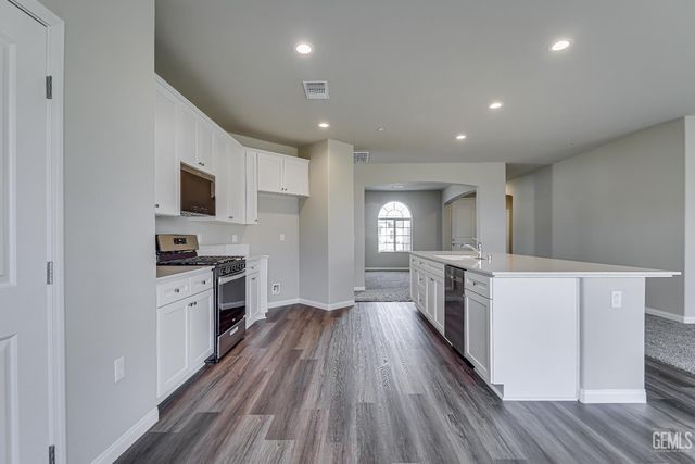 4620 Dry Port Way, Bakersfield, CA 93306