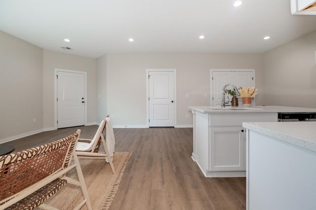 2925 S Maize Ct, Wichita, KS 67215