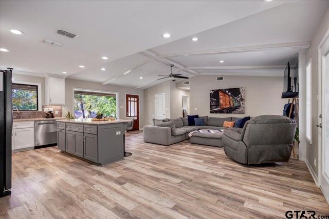 441 Hideaway Lane Central, Hideaway, TX 75771