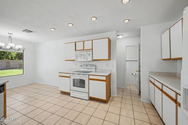 3139 W QUAIL Avenue, Phoenix, AZ 85027