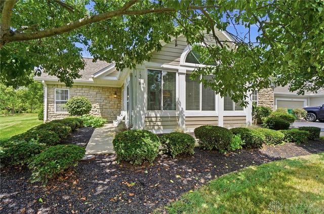 1596 Turnberry Village Drive, Washington Twp, OH 45458