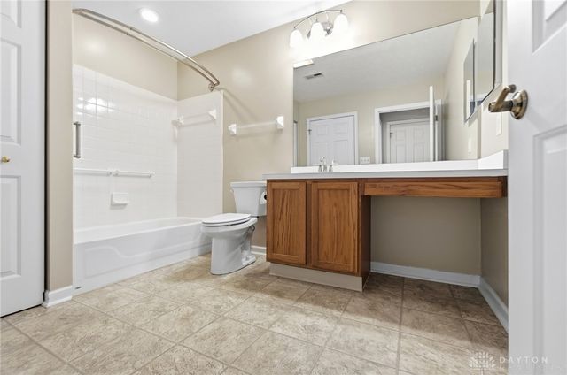 1596 Turnberry Village Drive, Washington Twp, OH 45458