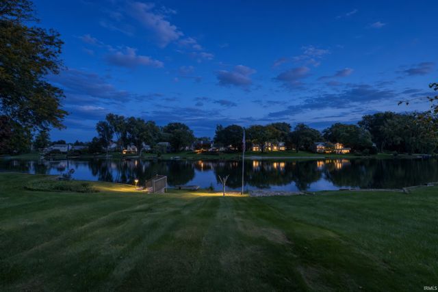 3040 Twin Pines Point, Elkhart, IN 46514
