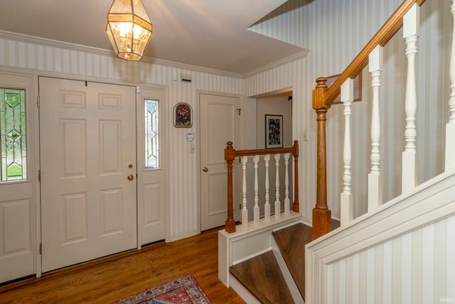 3040 Twin Pines Point, Elkhart, IN 46514