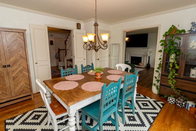 3040 Twin Pines Point, Elkhart, IN 46514
