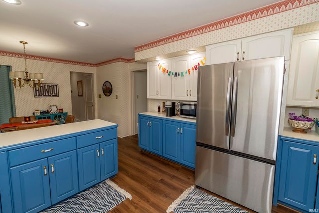3040 Twin Pines Point, Elkhart, IN 46514