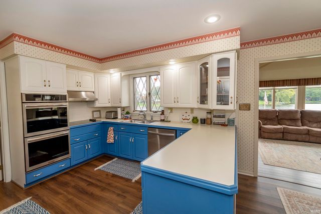 3040 Twin Pines Point, Elkhart, IN 46514