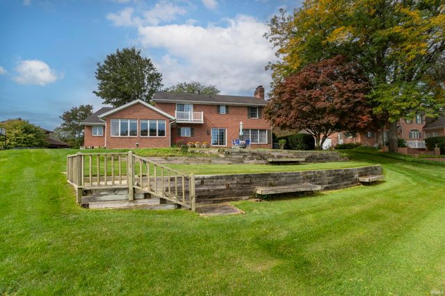 3040 Twin Pines Point, Elkhart, IN 46514