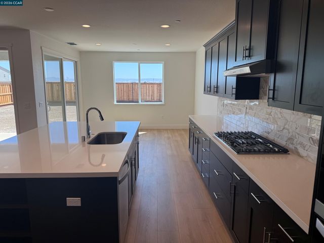 3600 Darnoch, Lathrop, CA 95330