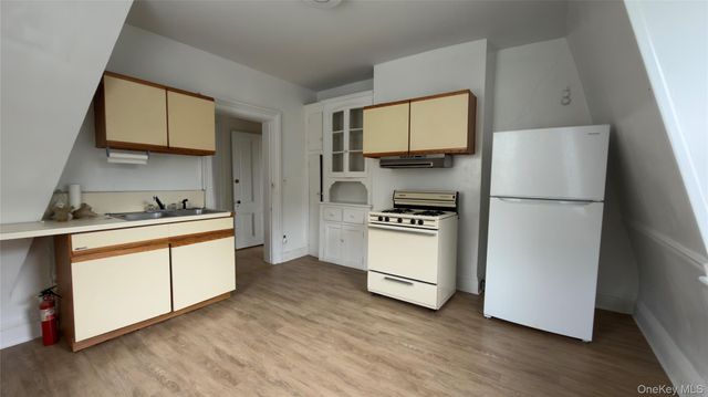 115 Glenwood Avenue, Yonkers, NY 10701