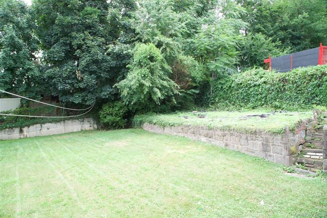 115 Glenwood Avenue, Yonkers, NY 10701