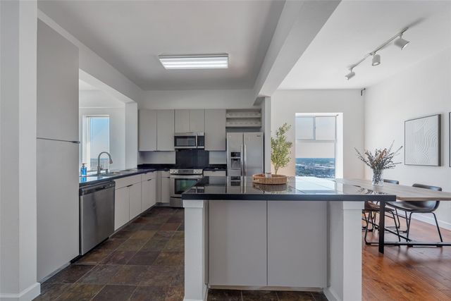 3505 Sage Road 2210, Houston, TX 77056