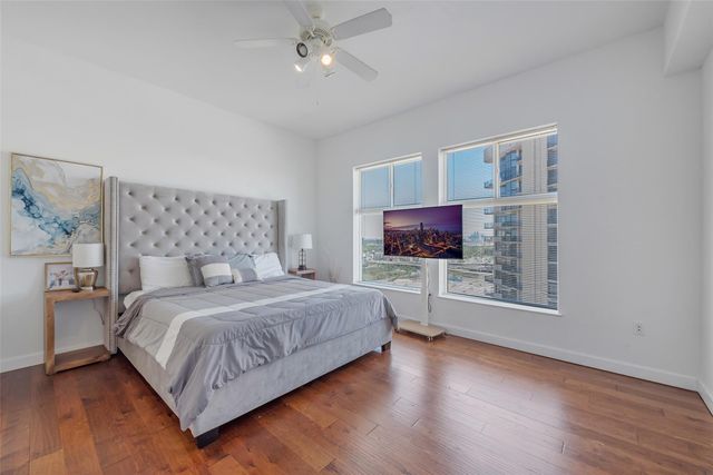 3505 Sage Road 2210, Houston, TX 77056