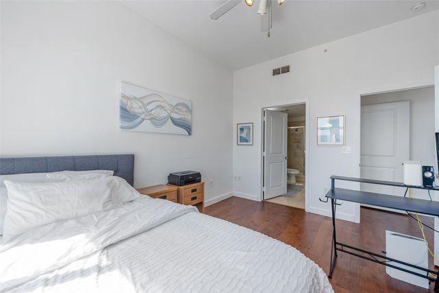 3505 Sage Road 2210, Houston, TX 77056