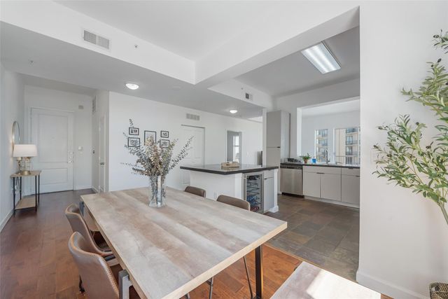 3505 Sage Road 2210, Houston, TX 77056