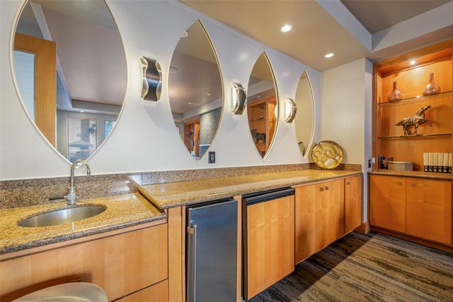 3505 Sage Road 2210, Houston, TX 77056