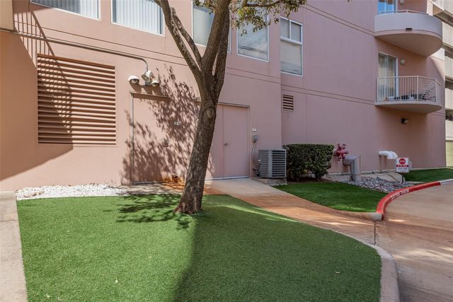 3505 Sage Road 2210, Houston, TX 77056