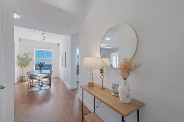 3505 Sage Road 2210, Houston, TX 77056