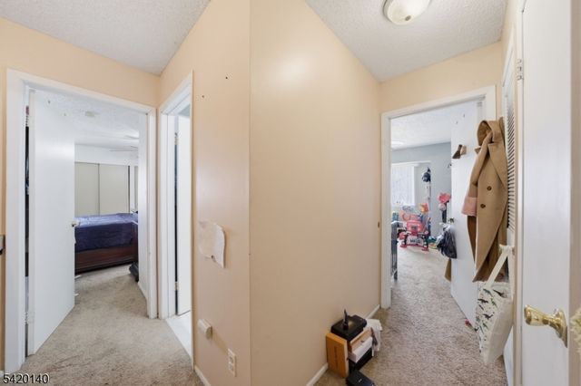 58 Woods Edge Dr, Roxbury Twp., NJ 07876