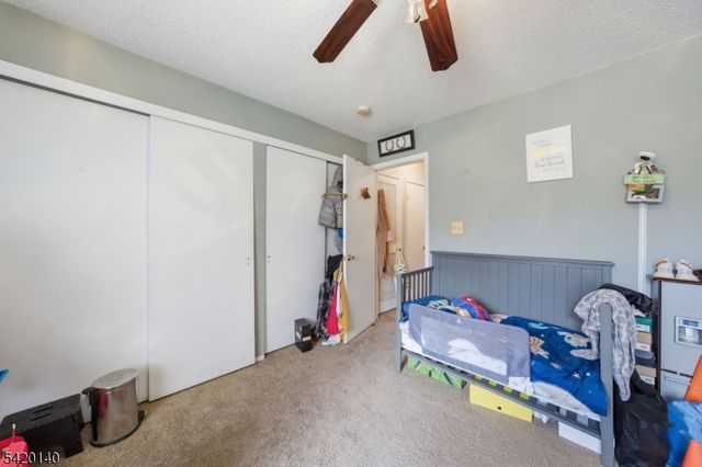 58 Woods Edge Dr, Roxbury Twp., NJ 07876