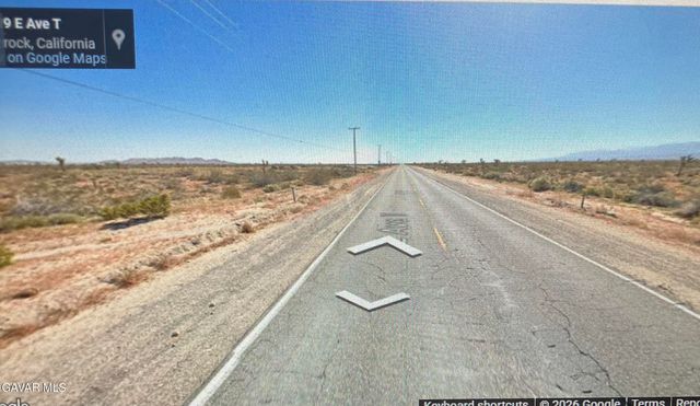 Avenue T Near 121 St East, Sun Village, CA 93543