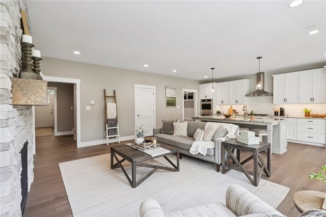 102 Bartlett Lane., Marshall, PA 15090