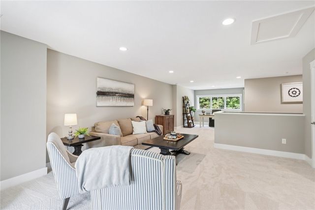 102 Bartlett Lane., Marshall, PA 15090