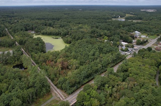 23 Taunton Street, Lakeville, MA 02347