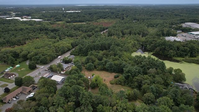 23 Taunton Street, Lakeville, MA 02347