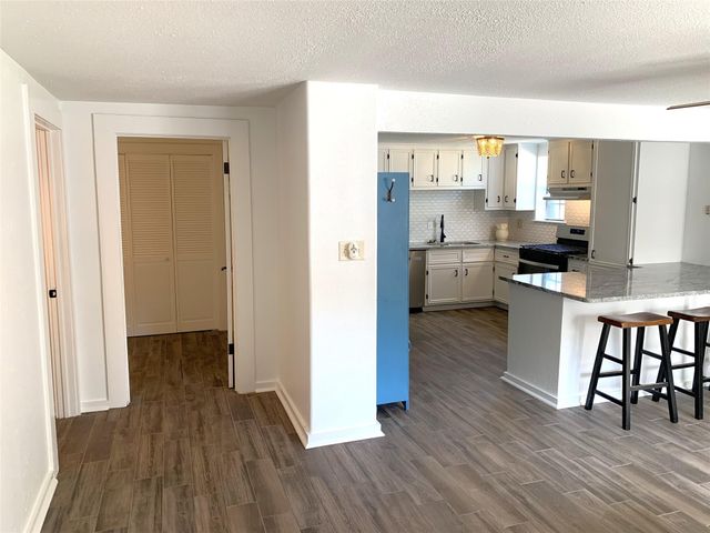 1223 20th Street Down, Galveston, TX 77550
