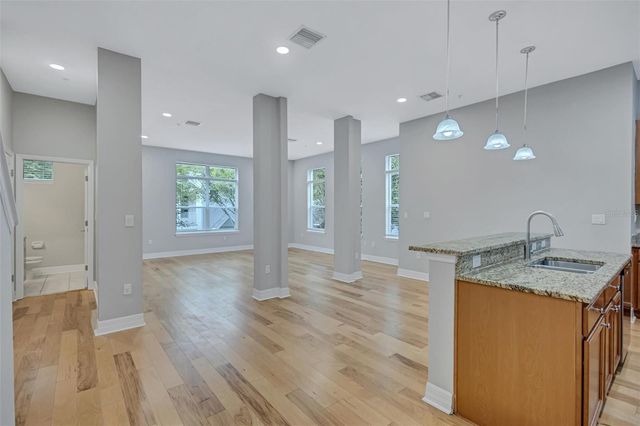 4512 BAY SPRING COURT, Tampa, FL 33611