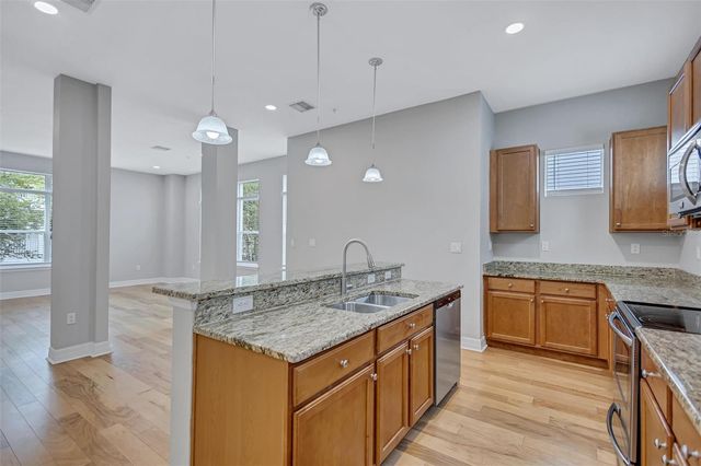 4512 BAY SPRING COURT, Tampa, FL 33611