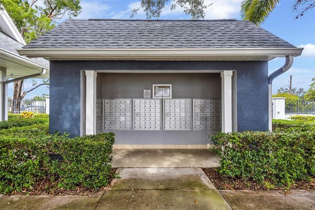 4512 BAY SPRING COURT, Tampa, FL 33611