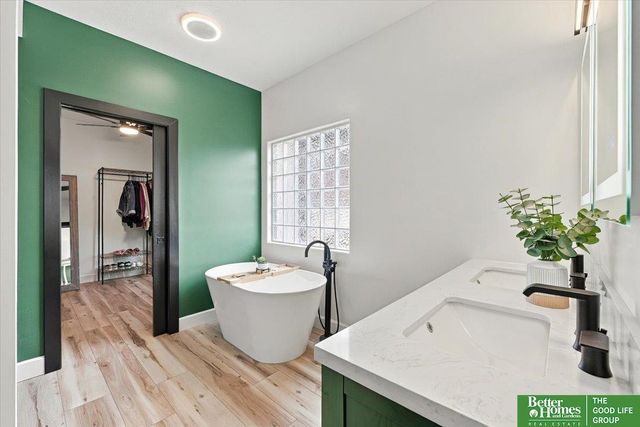 8221 S 154 Avenue, Omaha, NE 68138